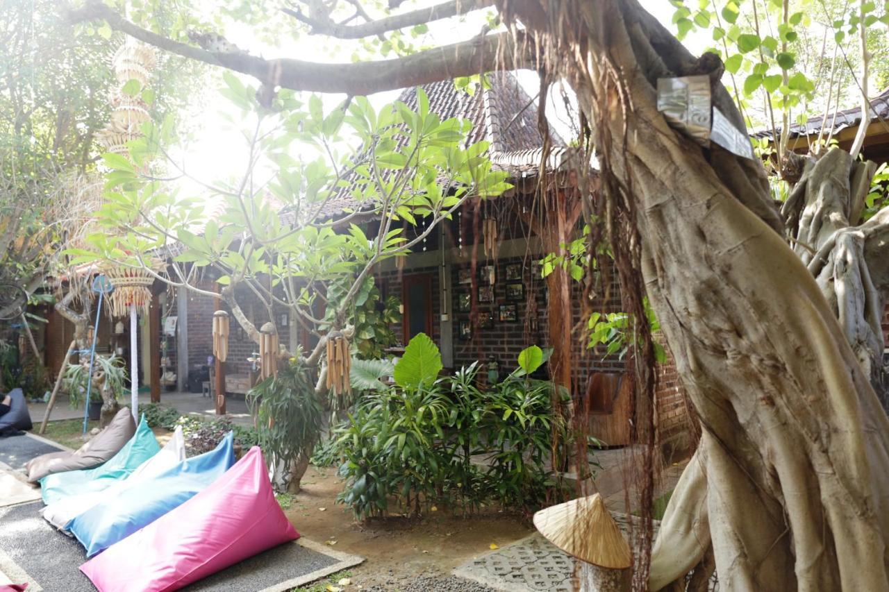 Hostel Da Housetel Kuta Kuta Lombok Zewnętrze zdjęcie